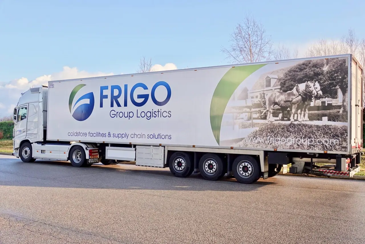 Frigo Group koeltrailer voor groupagevervoer en wegtransport van gekoelde goederen in België