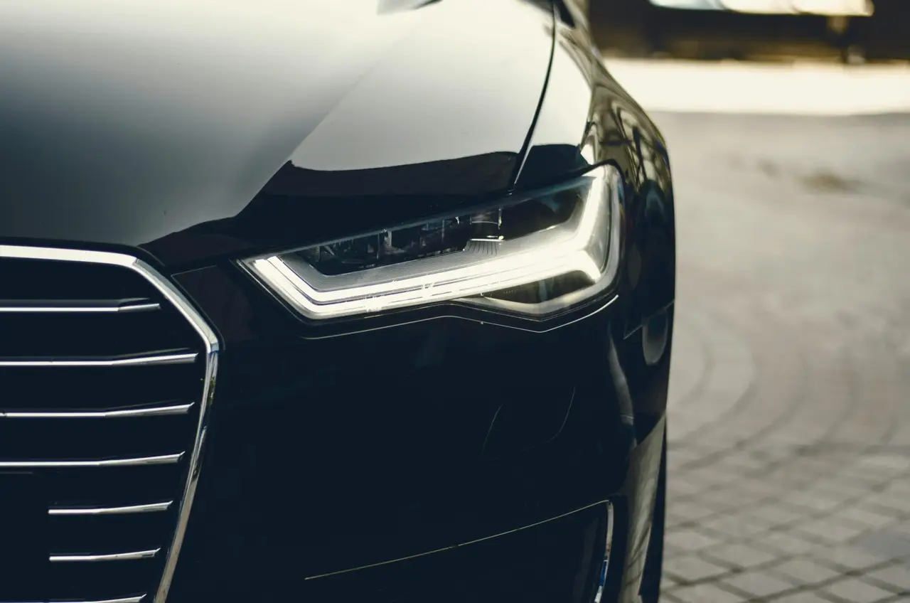 De Vos lesautoverhuur biedt flexibele lesauto's met dubbele bediening beschikbaar door heel Nederland